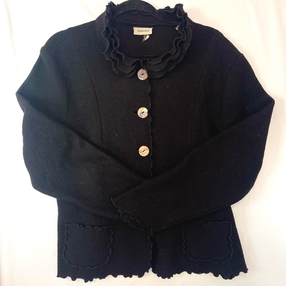 Venario women's black 100% wool shell button-front ruffled collar jacket
